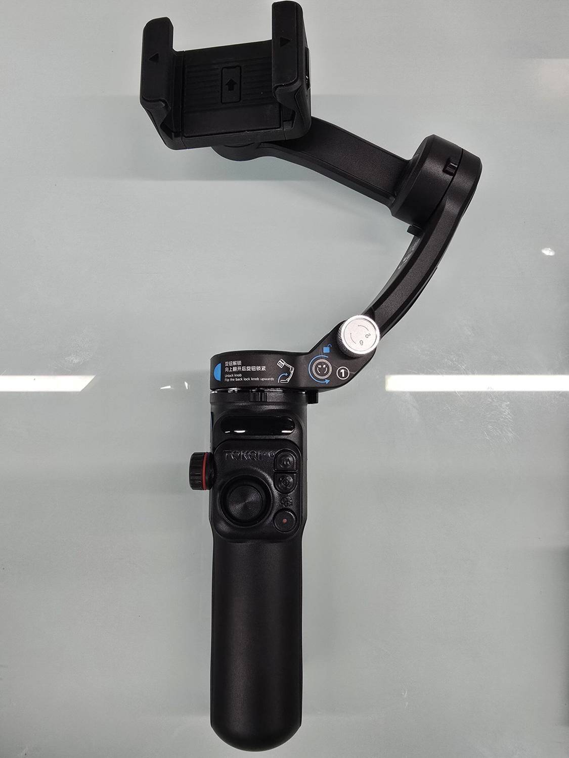 Divine creation M02 3-Axis Handheld Gimbal Stabilizer - Image 4