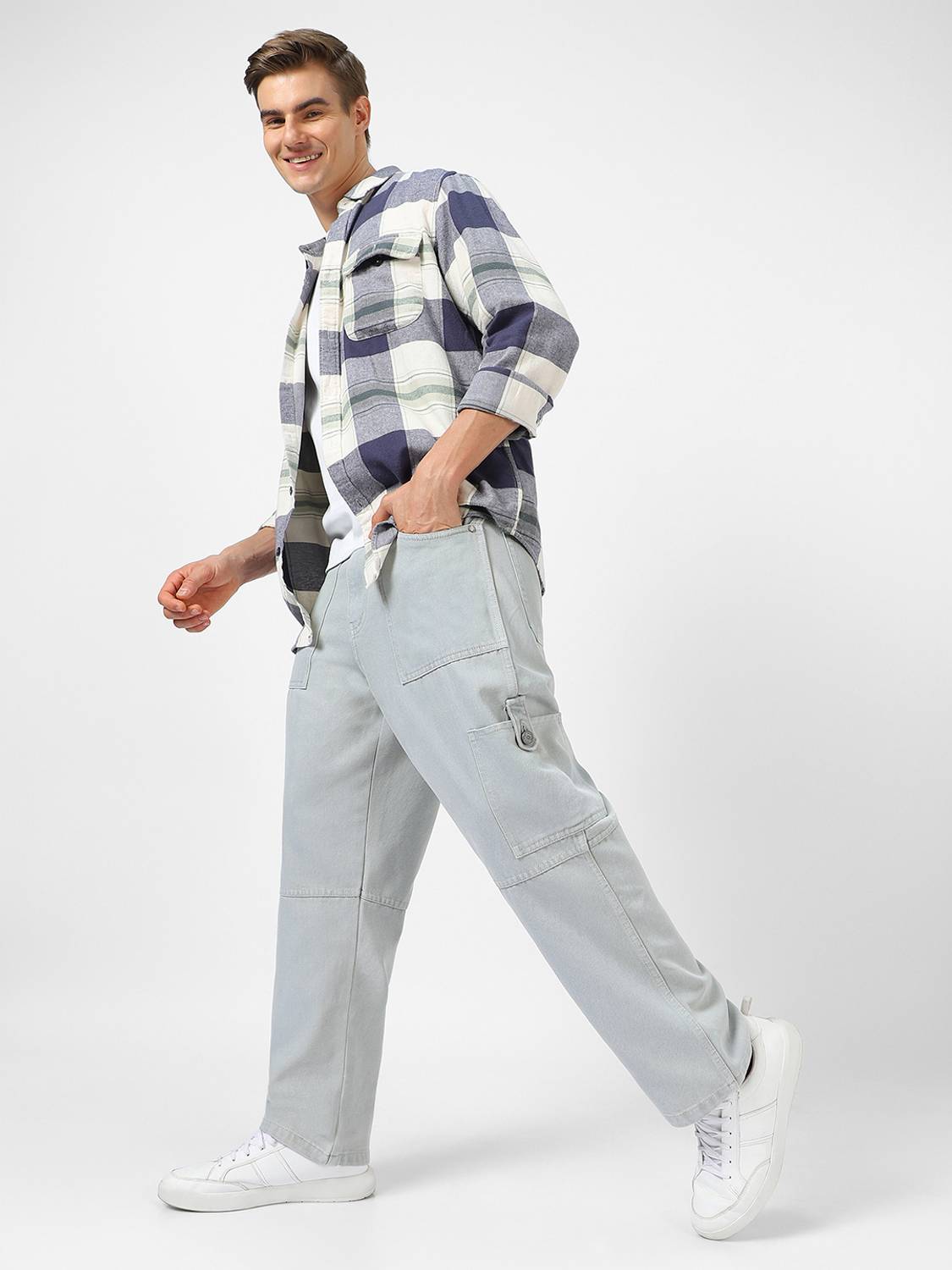 Urbano Fashion Loose Fit Men Grey Jeans - Image 4