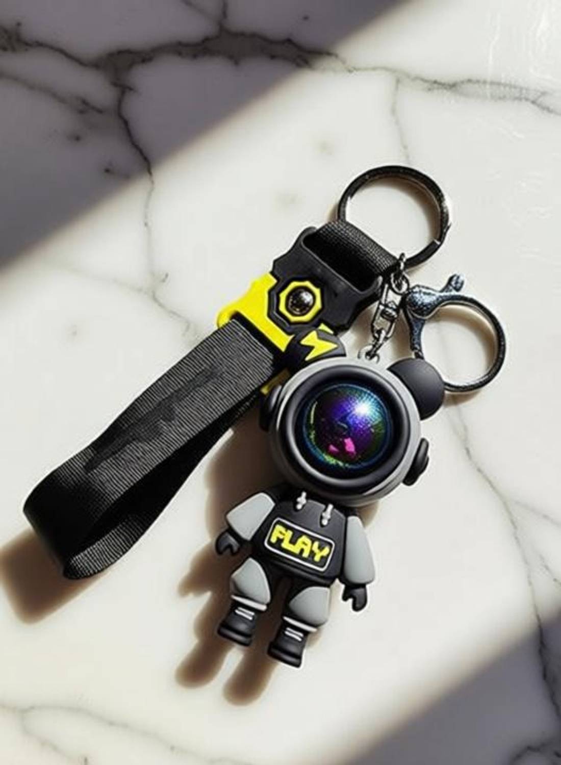 OTTAVO Space Astronaut Gray Keychain - Image 2