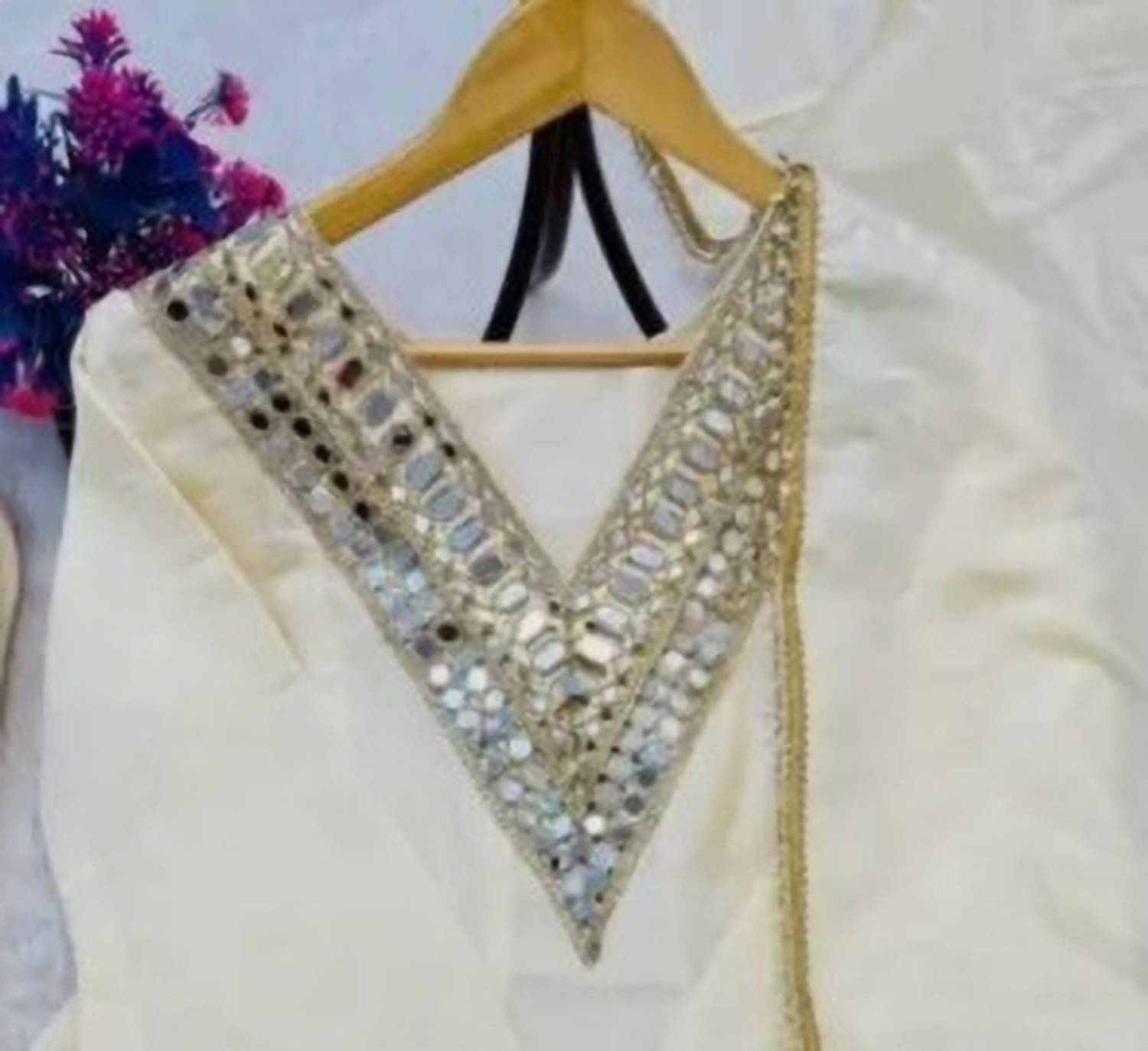 Panchhi Dev Fashion V Neck Lace Patch for Kurti - Image 1