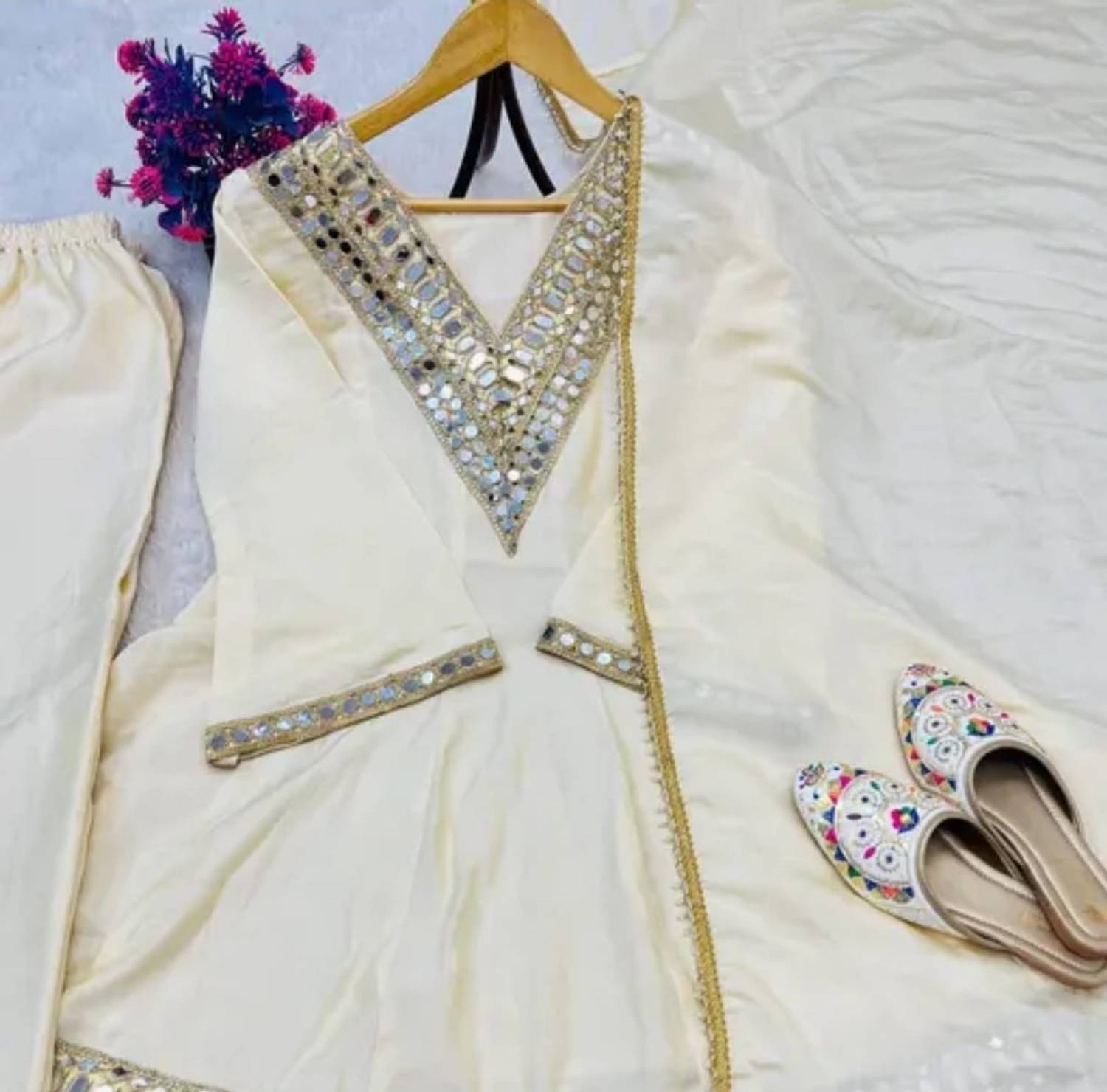 Panchhi Dev Fashion V Neck Lace Patch for Kurti - Image 2