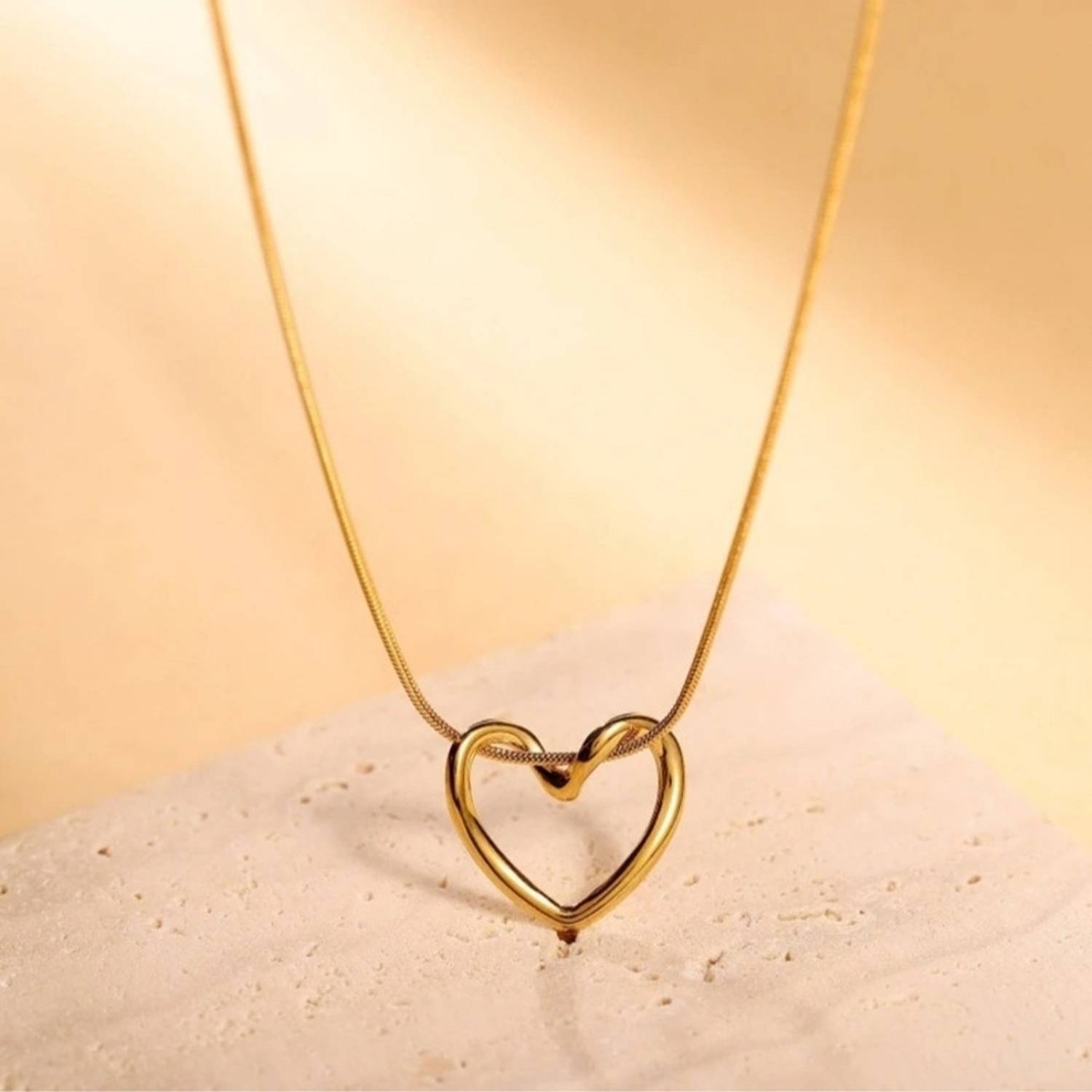 ForlookBeauty 3 Pendant Necklaces Gold Pack of 3 - Image 5