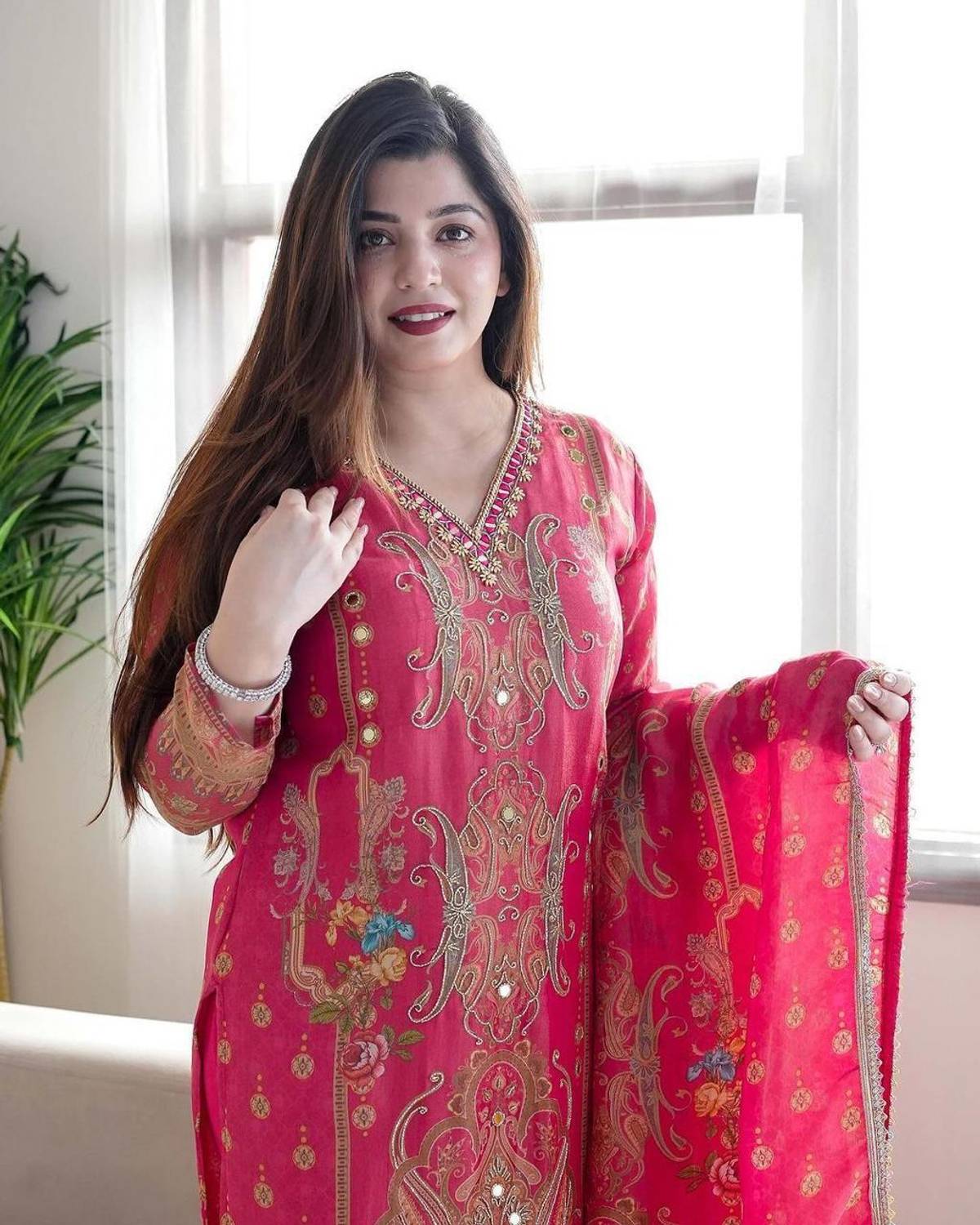 Angel western Embroidered Kurta Set - Image 3