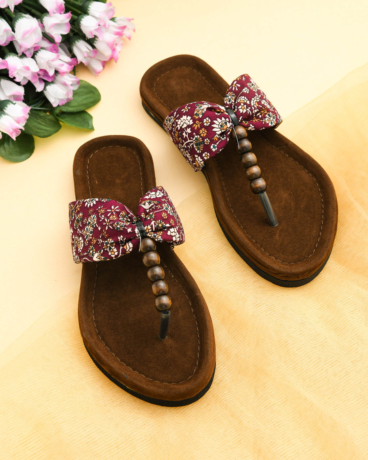 AMAZING TRADERS Women Red, Brown Flats