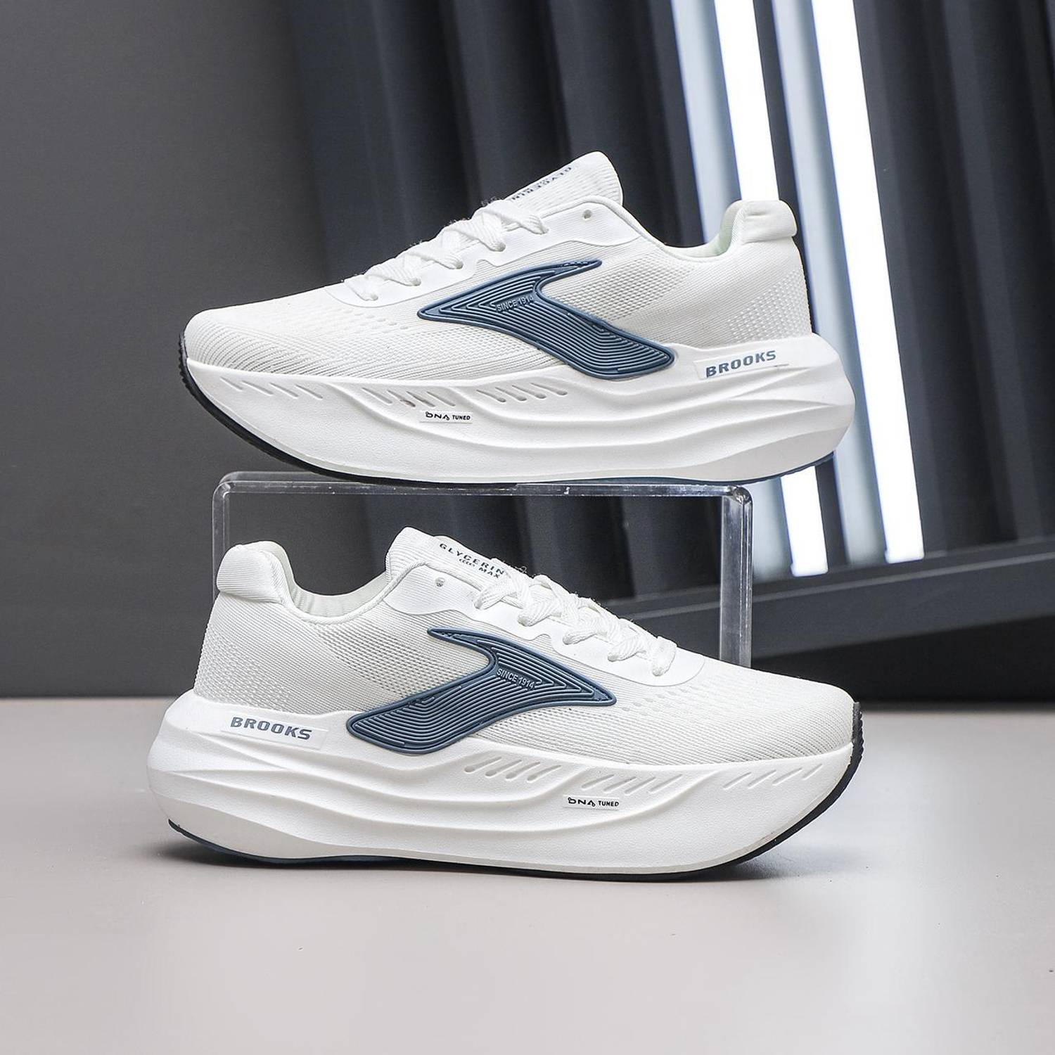 ZB RK-403 IMP Men's Gym Training Sneakers - Image 1