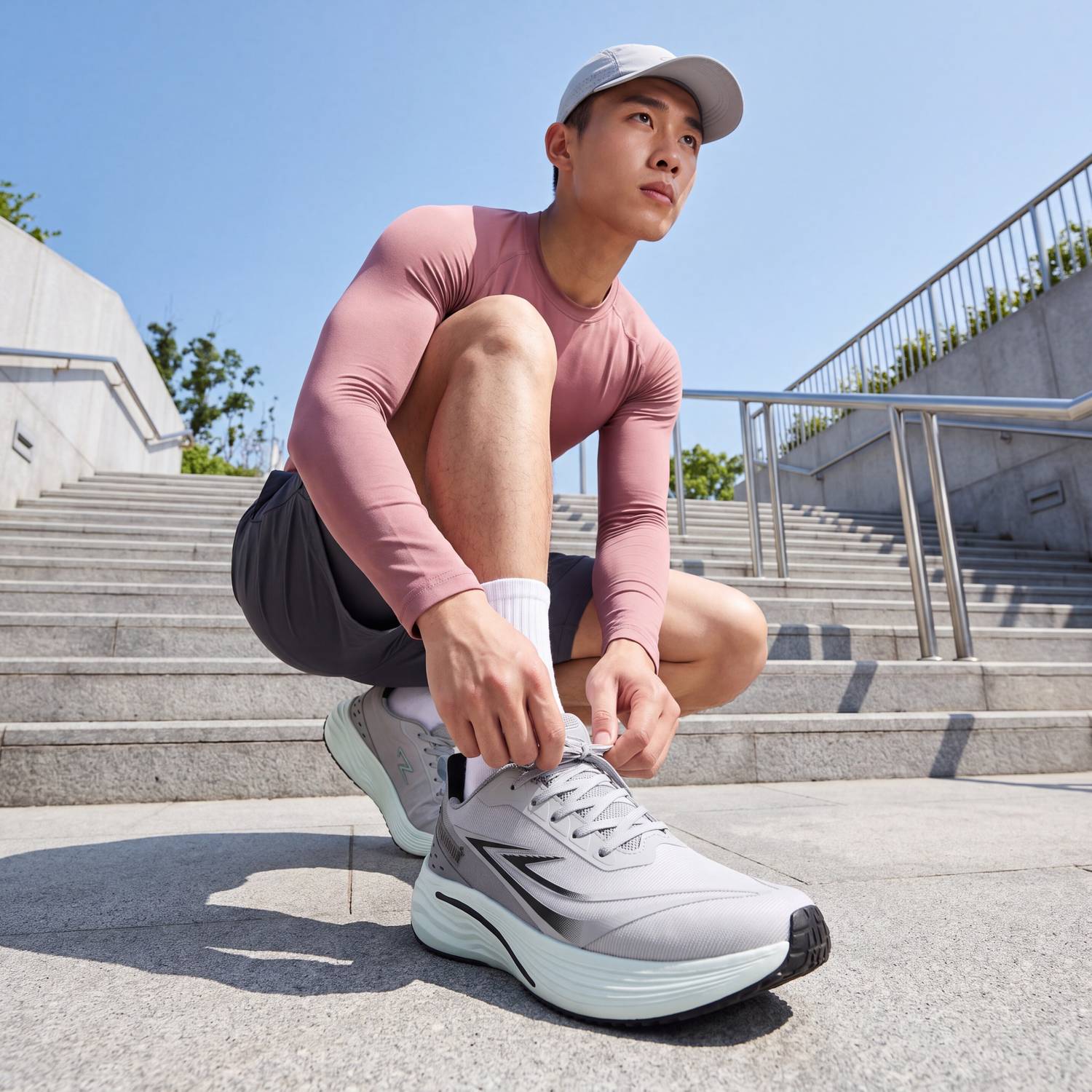 Rannr Comfortable Sports Running Shoes for Men - Image 5