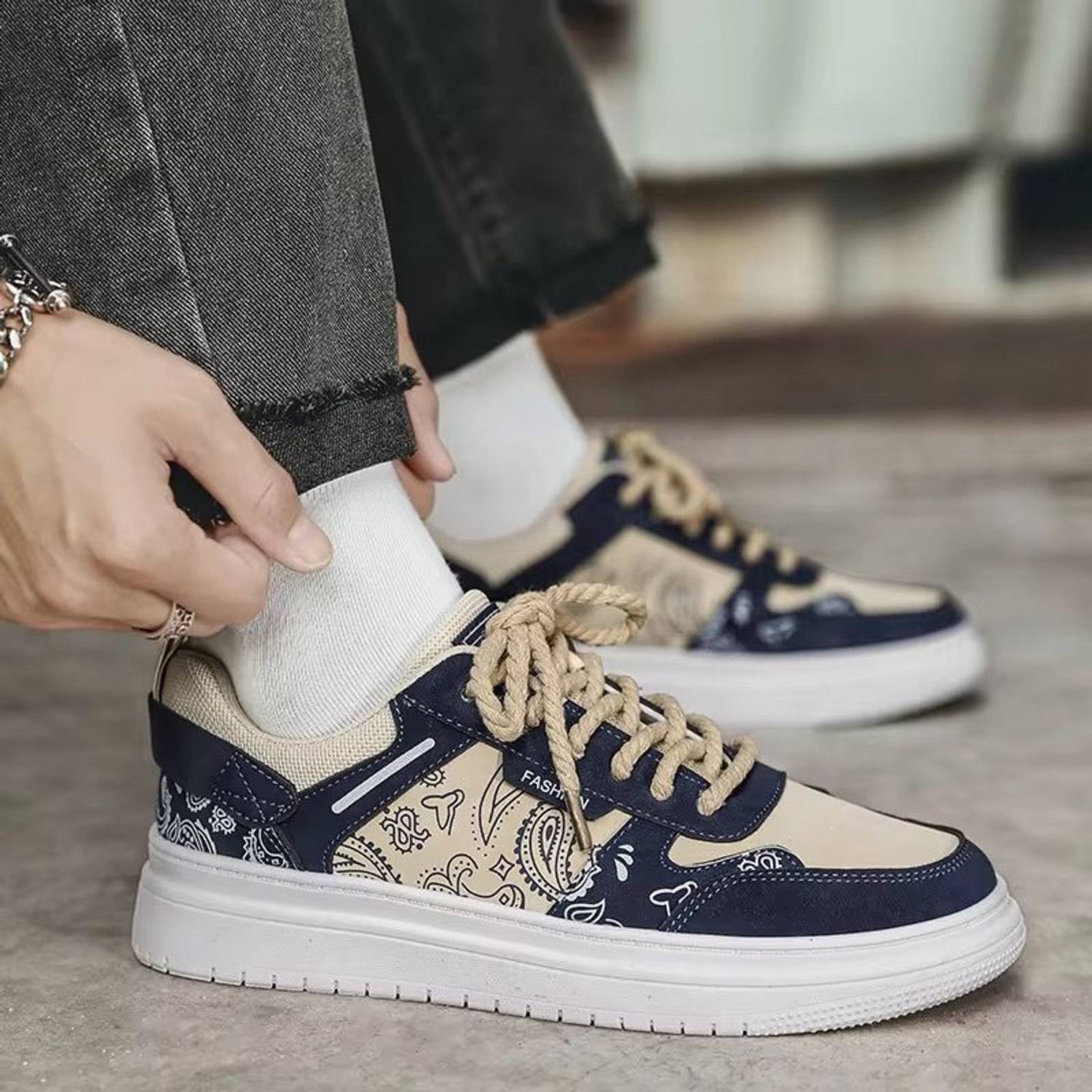 HOC Outdoor Casual Sneakers for Men - Image 3