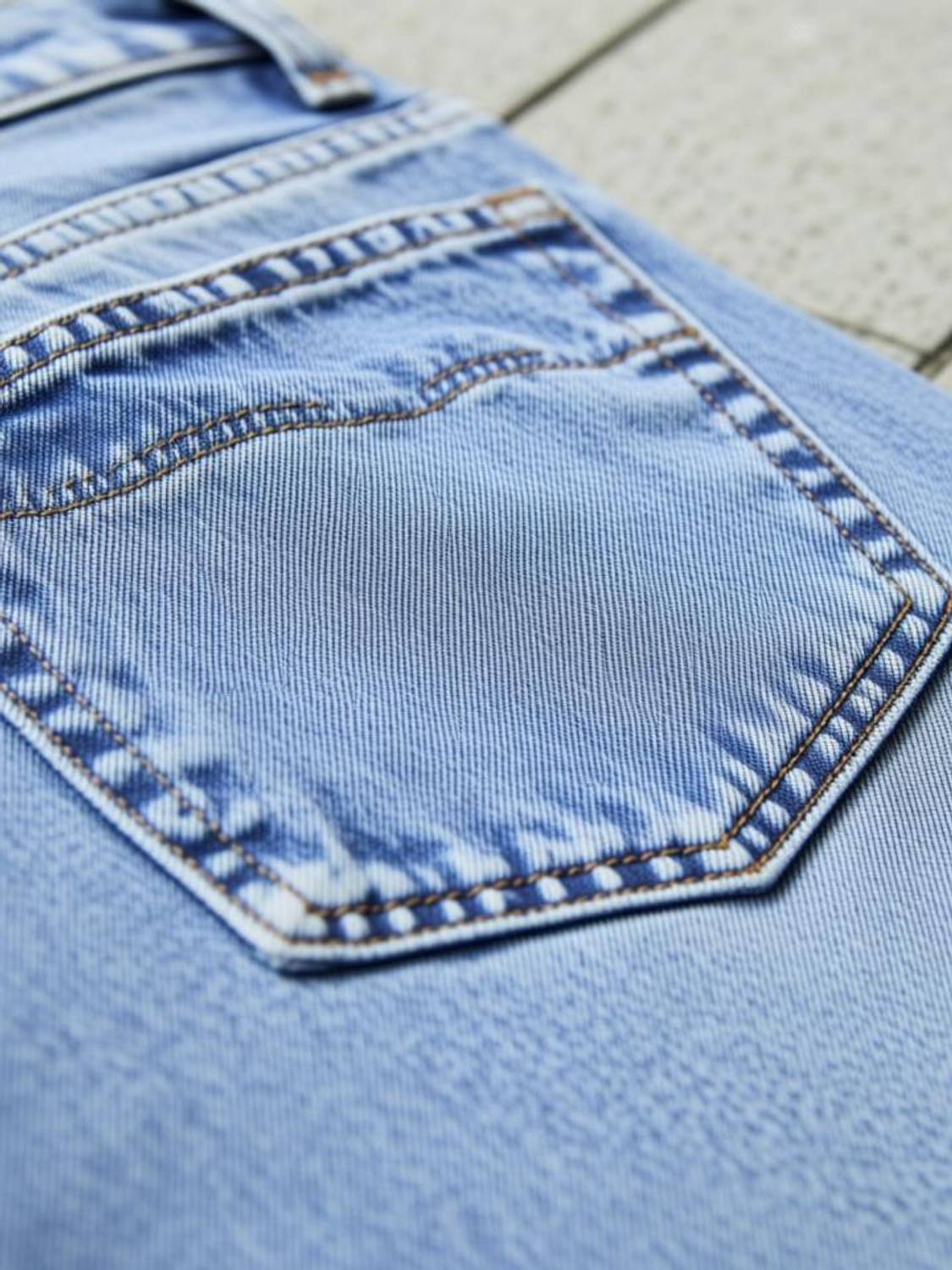 DENIM FIT Regular Men Light Blue Jeans - Image 4