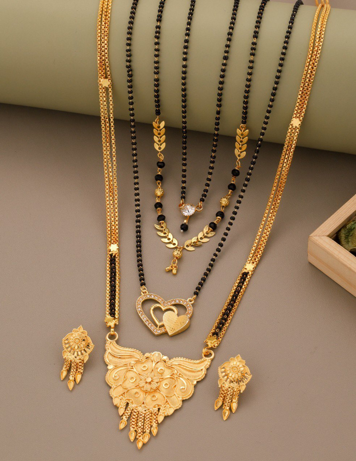 bhanu diam Brass Jewel Set