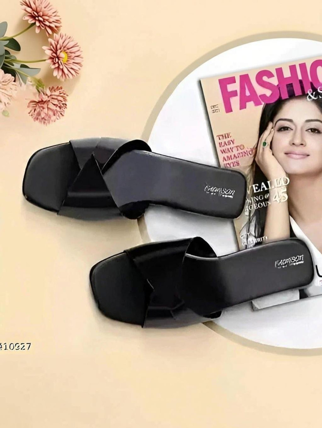 Trendy Feet Women Black Flats