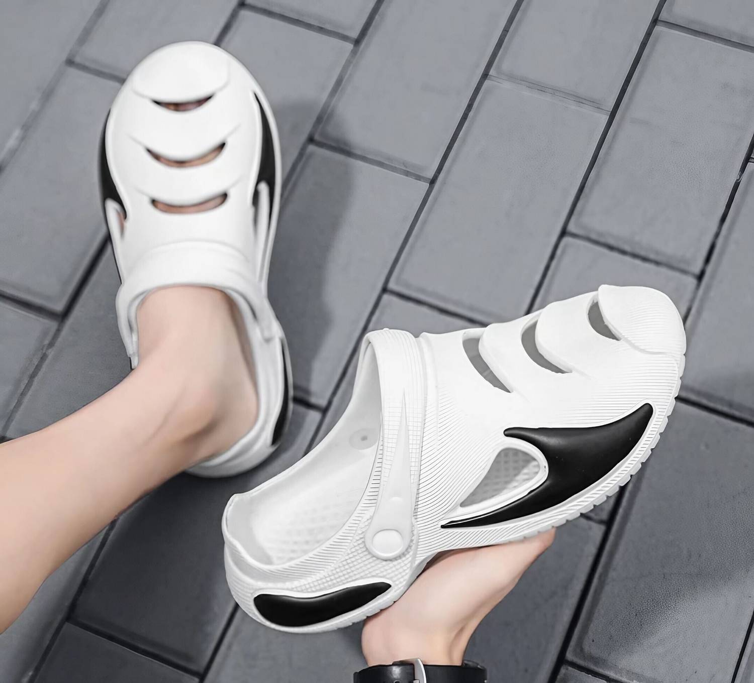 KNIEVL Men White Clogs - Image 4