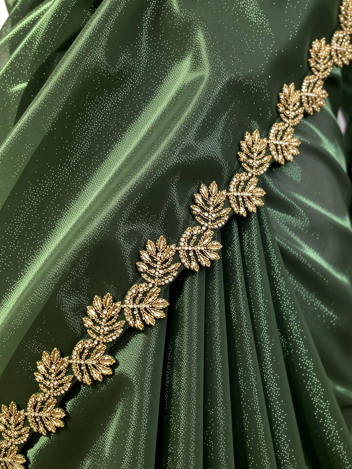 RUCHKET Embellished Bollywood Net Saree - Image 3
