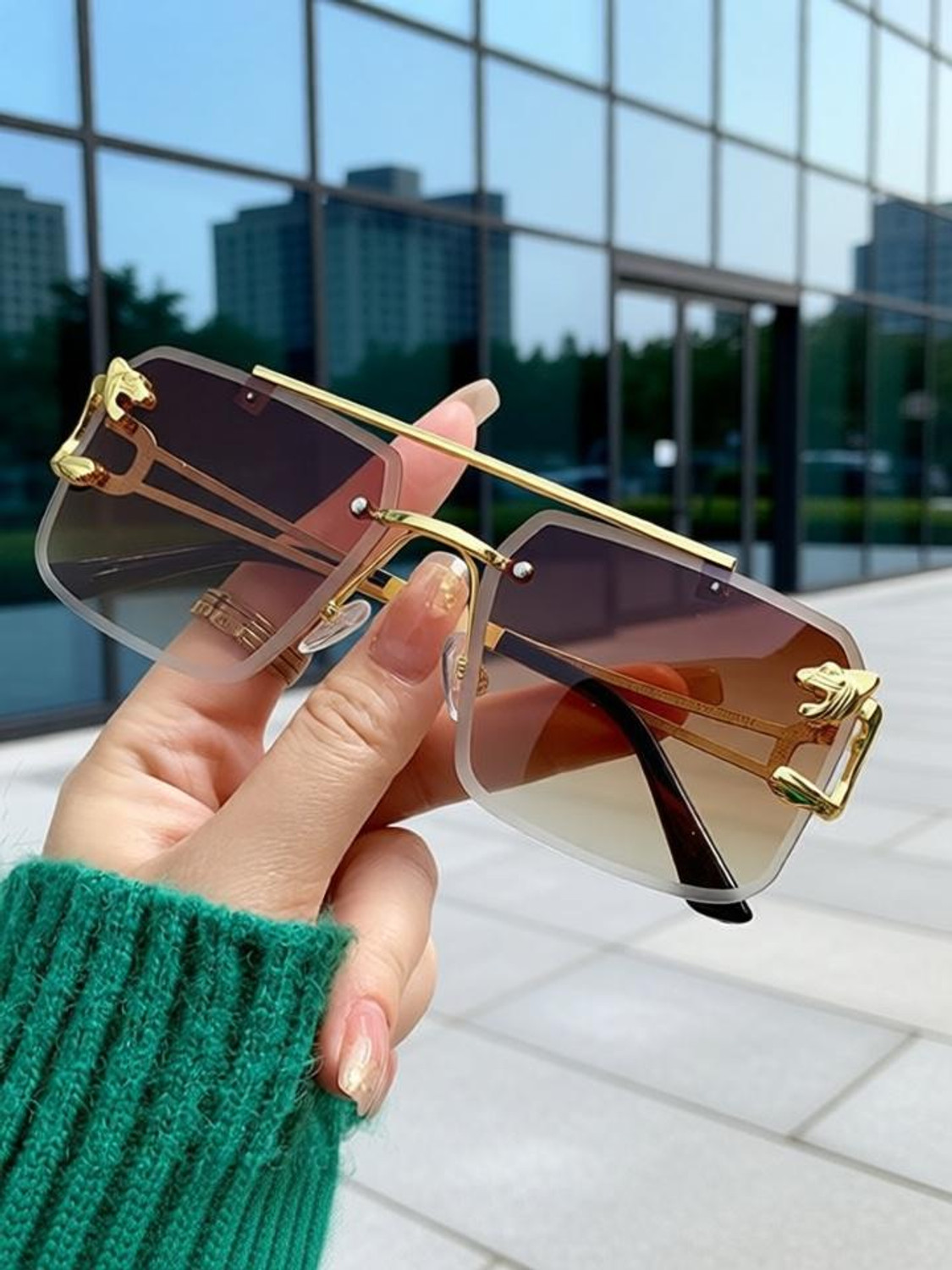 AKAYI Retro Square Sunglasses