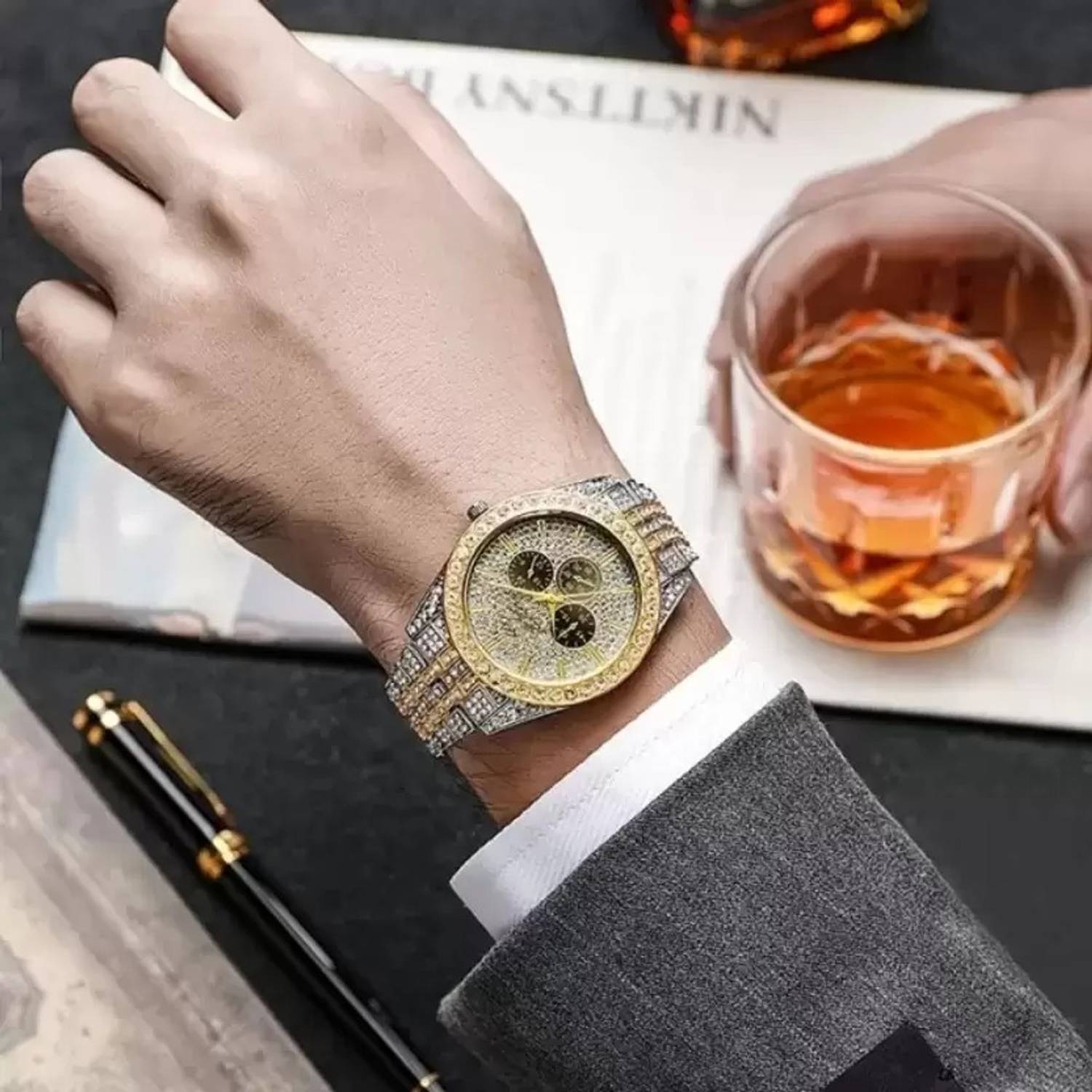 Greekwatch Analog Watch for Women - Image 5