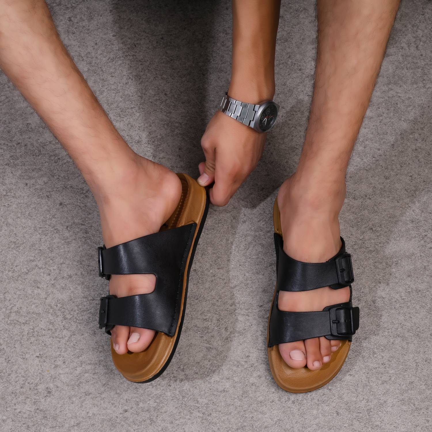 KNIEVL Men Black Sandals - Image 2