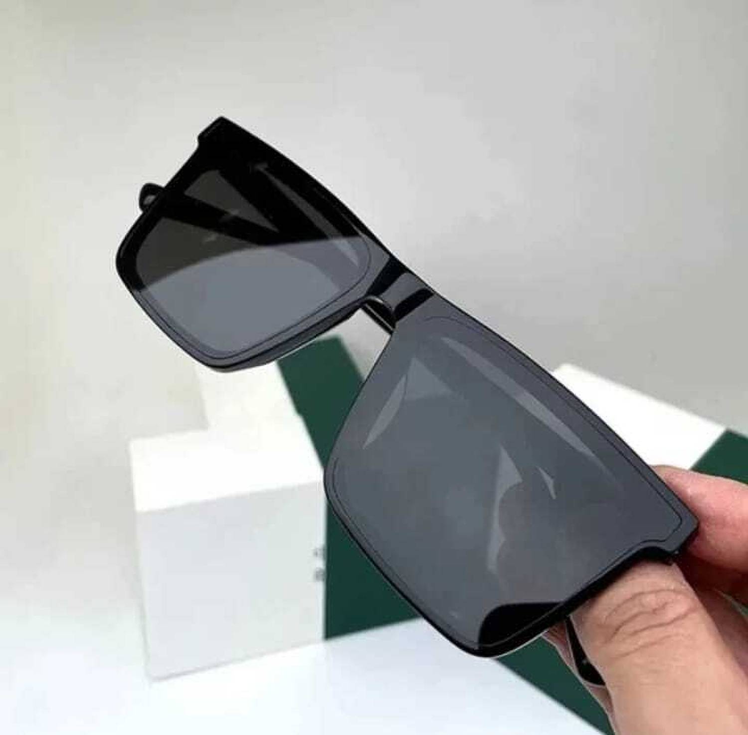 Vpress Retro Square Sunglasses - Image 3