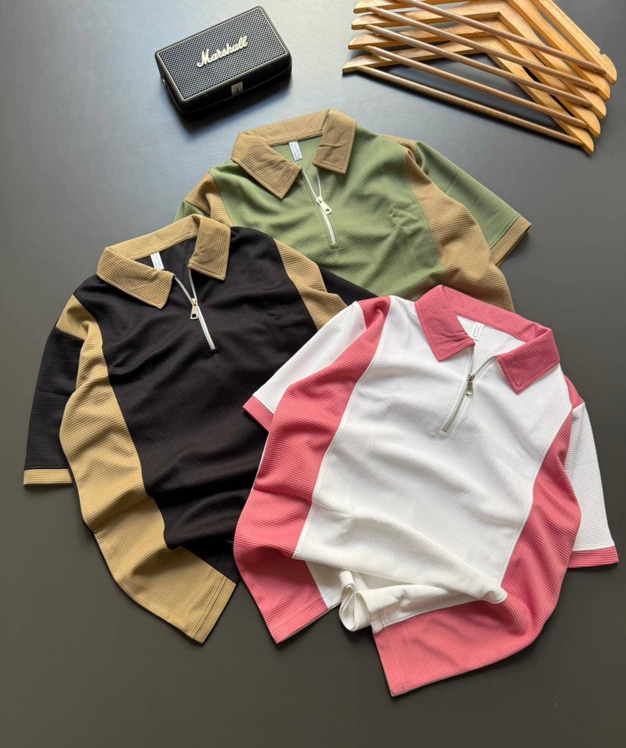 TOROLY Colorblock Men Zip Neck Multicolor T-Shirt - Image 1