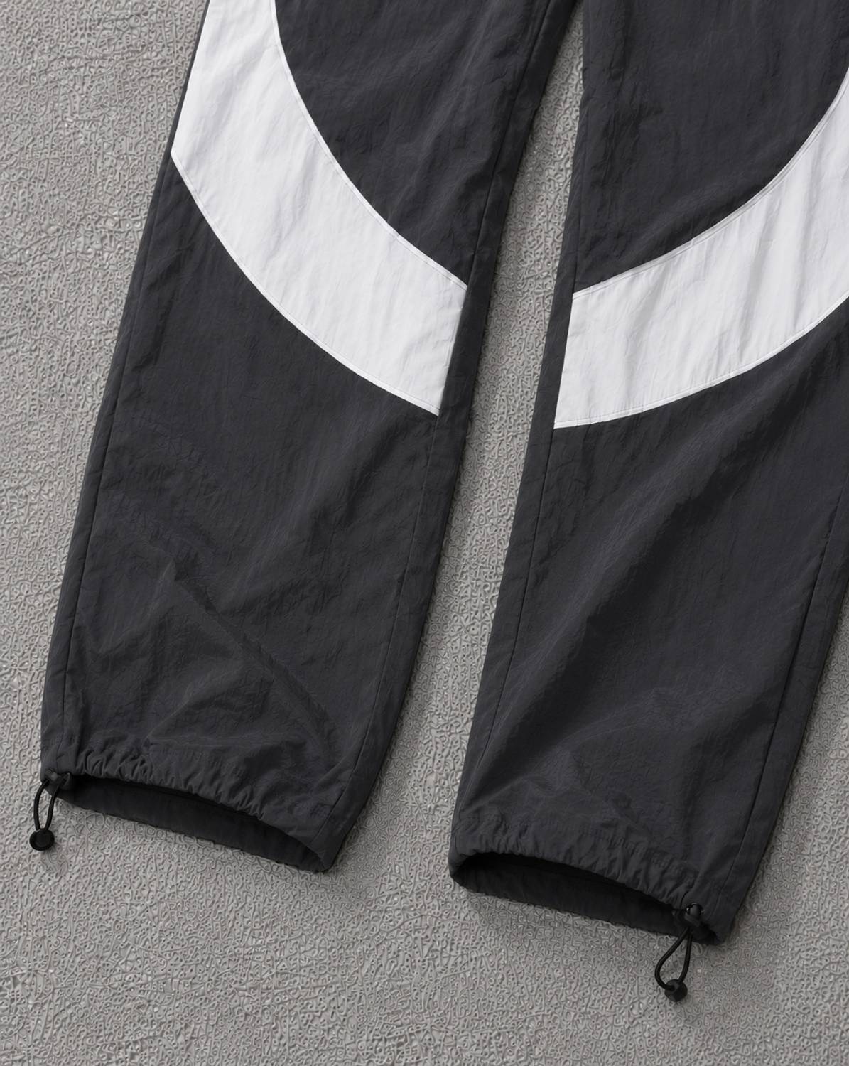 Lripsome Colorblock Men Grey Track Pants - Image 2