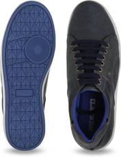 Swiss Military Sneakers Image