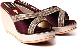 The 8 shoes every girl needs The 8 shoes every girl needs