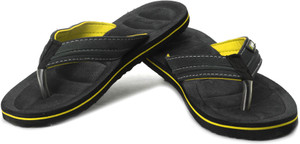 sparx slippers under 200