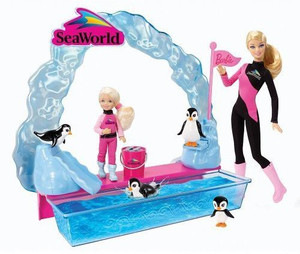 MATTEL Barbie I Can Be Seaworld Antarctica Penguin Fun Playset