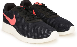 nike tanjun solar red