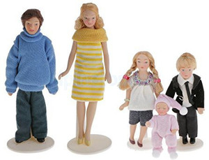 PORCELIAN FAMILY DOLLHOUSE MINIATURE PEOPLE 