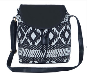 Marissa Black, White Sling Bag LKI4010