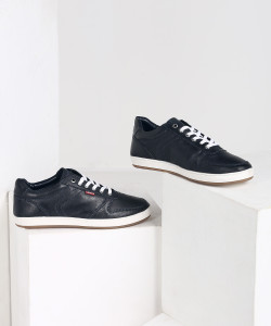LEVI'S Indi Wish Sneaker For Men - Buy 