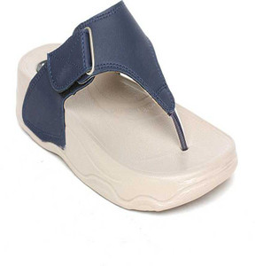 women chappal flipkart