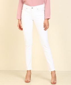 high waisted white levi jeans