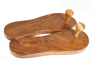 ASLAM WOOD CARVING Wooden Khadau, Charan Paduka, Wooden Slipper, for Pooja  -1 Set Decorative Showpiece - 1.5 cm Price in India - Buy ASLAM WOOD  CARVING Wooden Khadau, Charan Paduka, Wooden Slipper,