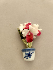 Monument - Handpainted Terracotta Fridge Magnet main image 1