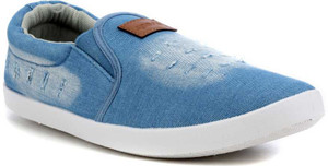 sparx sneakers flipkart