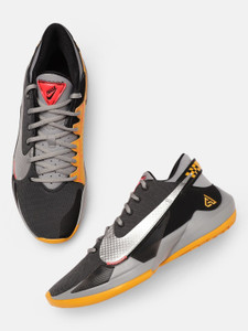 nike badminton shoes men