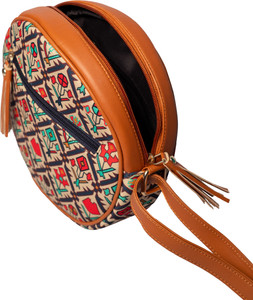 Sling bags 2025 under 300