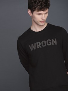 vogue crewneck