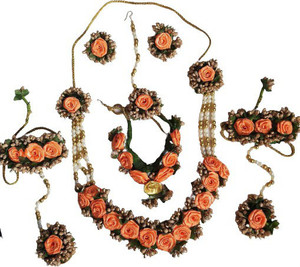 Flower jewellery flipkart clearance