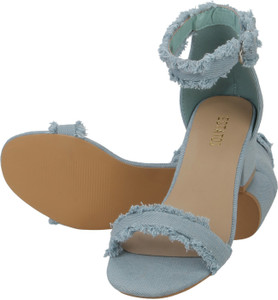 estatos sandals