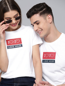 Couple t shirt levis sales