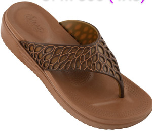 well worn bass sandals