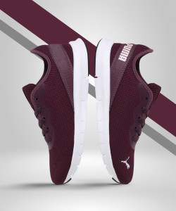 puma hustle v2 shoes