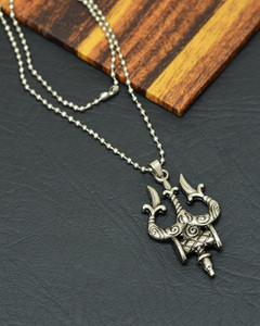 Janvi name pendant new arrivals