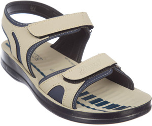 Paragon Men Beige Sandals - Buy Beige Color Paragon Men Beige Sandals  Online at Best Price - Shop Online for Footwears in India | Flipkart.com