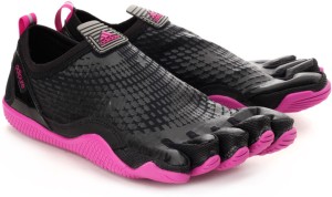 Proporcional Fiel en voz alta ADIDAS Adipure Trainer 1.1 Gym & Fitness Shoes, Barefoot For Women - Buy  Black, Pink, Metallic Silver Color ADIDAS Adipure Trainer 1.1 Gym & Fitness  Shoes, Barefoot For Women Online at Best