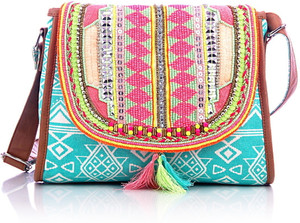 Ladies sling bags in flipkart clearance