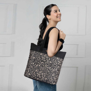 Women Shoulder Bag @ ₹220