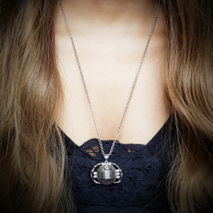 Via Mazzini Expandable Round Photo Locket Pendant With Chain