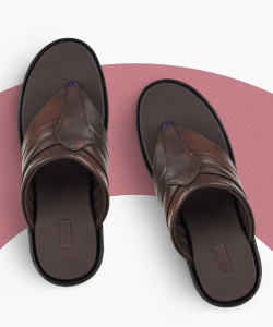 Sandals for men shop under 300